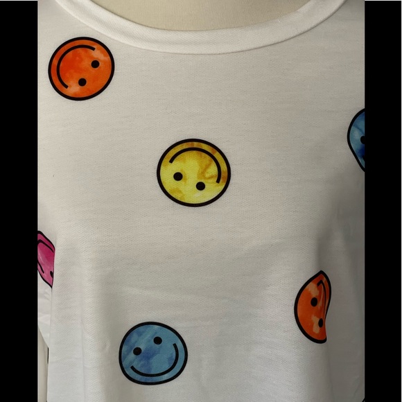 Smiley Face Top - Picture 7 of 7